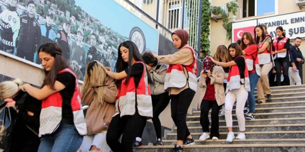 Avukatlı '250 lira ver kurtul' çetesi!