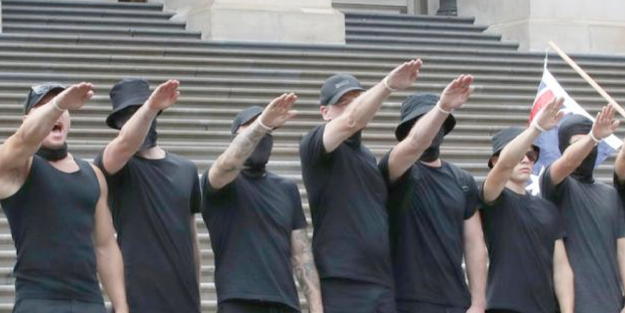 Avustralya artan Yahudi karşıtlığı sonrası Nazi selamı ve sembollerini yasakladı