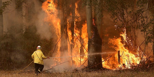 Avustralya cehenneme döndü! En az 1 hafta daha kontrol altına alınamayacak