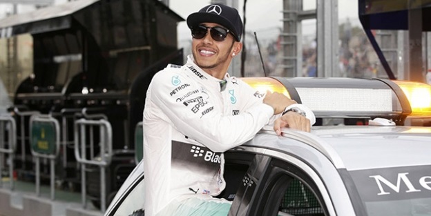 Avustralya'da ilk cep Hamilton'ın