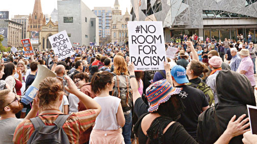 Avustralyalılar, İslâm karşıtı gösteriyi engelledi