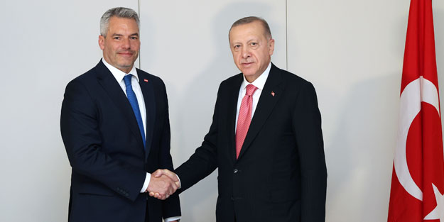 Avusturya Başbakanı'ndan Cumhurbaşkanı Erdoğan'a tebrik telefonu