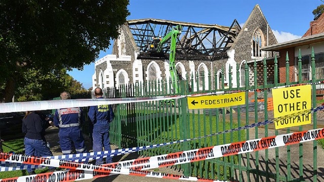 Avusturya'da camiye çirkin saldırı