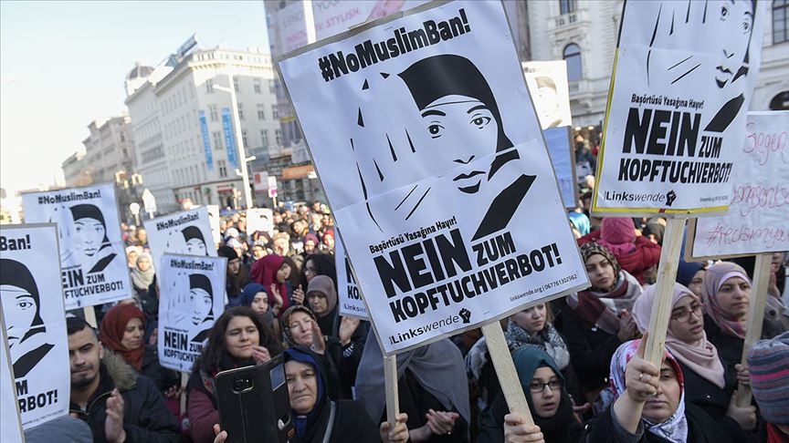 Avusturya’da ilkokullarda uygulanan başörtüsü yasağı Anayasa Mahkemesine taşındı