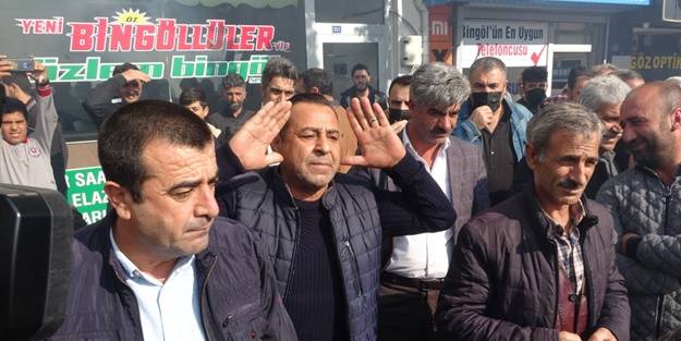 Ayağının tozuyla... Meral Akşener vatandaşın tepkisiyle karşılaştı
