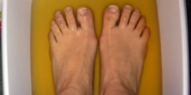 Ayak kokusunu önlemek için...