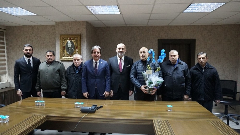 Ayakkabı boyacılarından İzmit Belediyesi’ne teşekkür 