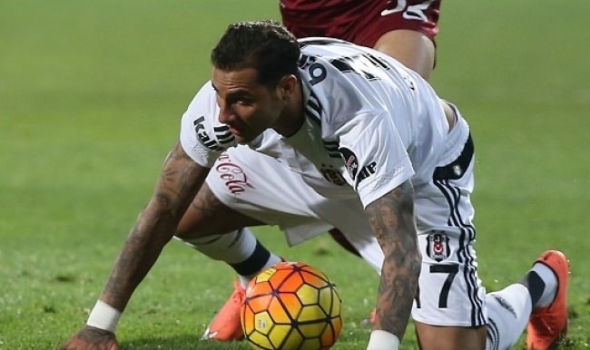 'Ayaklarımızın yere basması lazım'