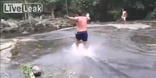 Ayaklarının üzerinde metrelerce kaydı