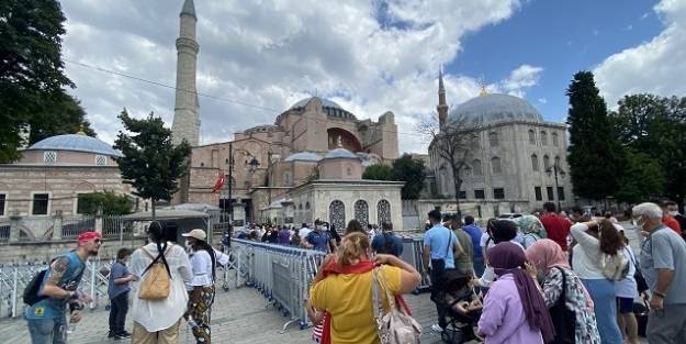 Ayasofya bölgesine tebliğ elçileri şart