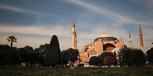 'Ayasofya Camii' paniği: Erdoğan açıkladı, Yunanistan çıldırdı!