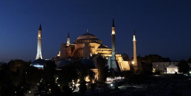 Ayasofya'da 80 yıl sonra ilk ezan okunacak