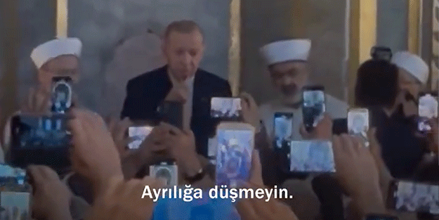 Ayasofya'da duygusal anlar: Ramazan'ın son cumasında duayı Erdoğan yaptı