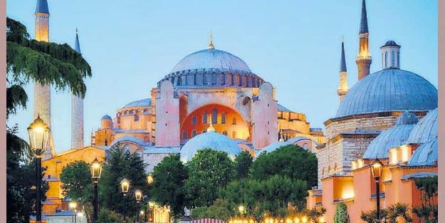 Ayasofya’da ilk namaz ne zaman kılınacak?