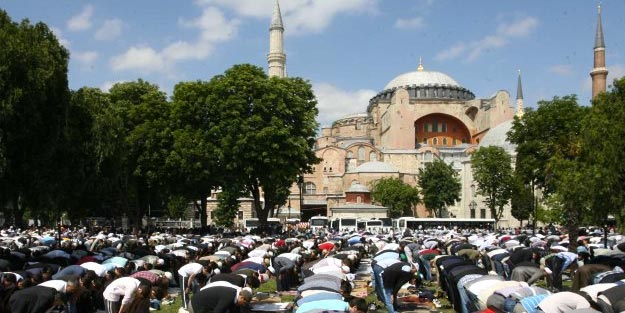 Ayasofya’da ilk namaz ne zaman kılınacak?
