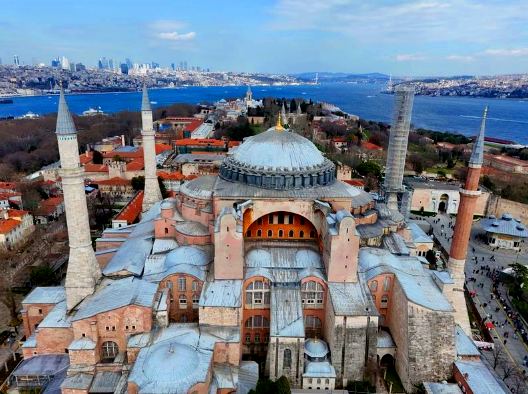 Ayasofya’ya bir de buradan bakın! Hiç bu açıdan görmediniz