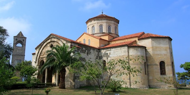 'Ayasofya'yı bırakın, size yeni bir cami yapalım'