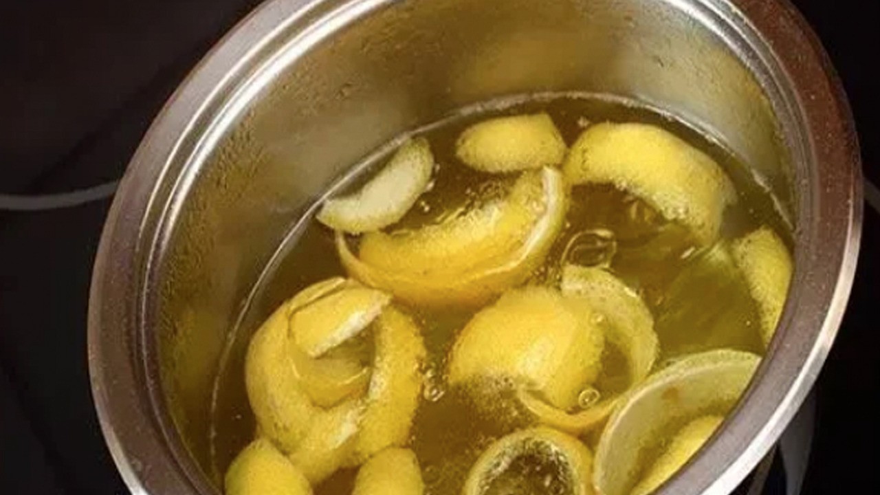 Ayda 20 kilo verdiren haşlanmış limon kürü! Göbek eriten limon kürü tarifi: ilgi artıyor!