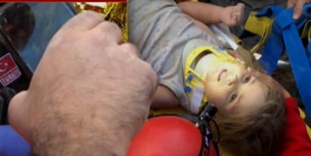 Ayda bebek 91 saat sonra enkazdan canlı olarak çıkarıldı