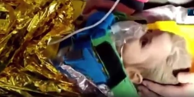 Ayda bebek ambulansta bakın ilk ne istedi