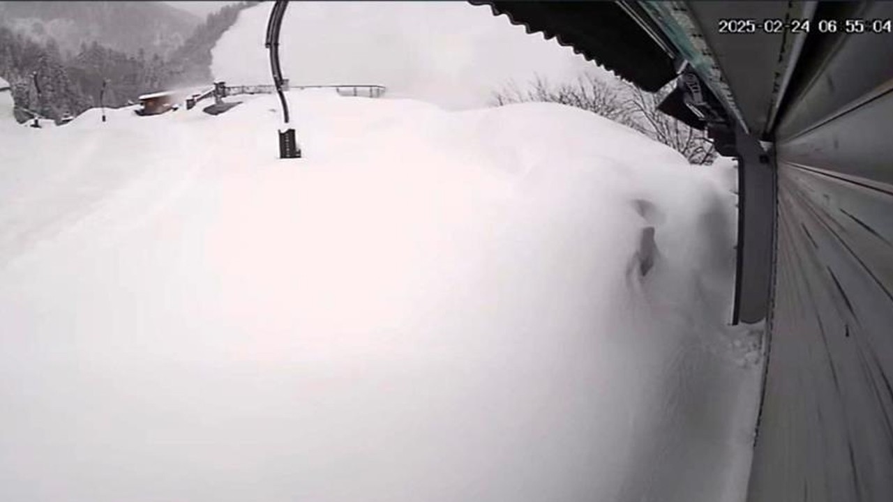 Ayder Yaylası’na çığ düştü! O anlar kamerada