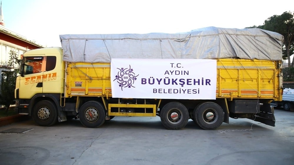 Aydın Büyükşehir Belediyesi deprem bölgesine yardım elini uzattı 