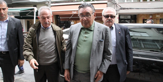 Patrondan dayak yiyen elemanına ziyaret