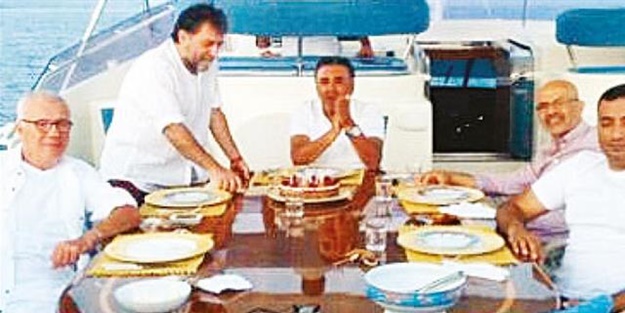 Aydın Doğan'ın garsonu Ahmet Hakan zehirlendi