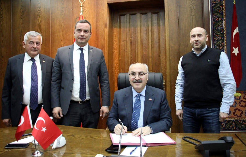 Aydın incirine değer katacak tesis için imzalar atıldı 