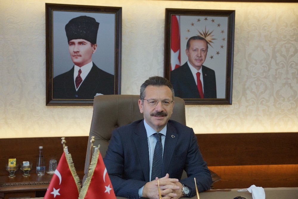 Aydın Valisi Aksoy göreve başladı 
