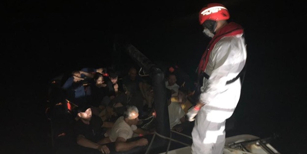 Aydın’da 13 düzensiz göçmen kurtarıldı