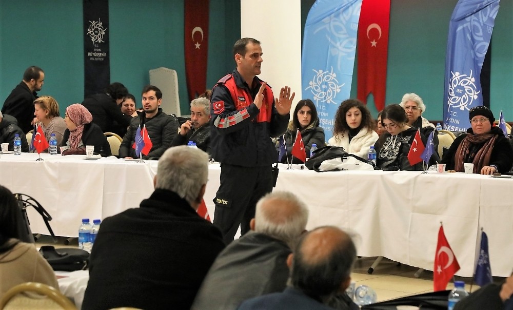 Aydın’da engellilere depremde yapmaları gerekenler anlatıldı 
