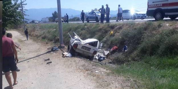 Aydın'da otomobil şarampole devrildi: 3 yaralı