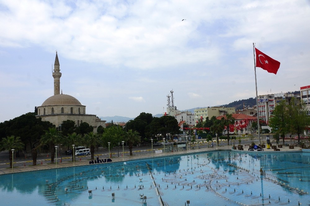 Aydın’da Ramazan’ın ilk günü sokaklar boş kaldı 