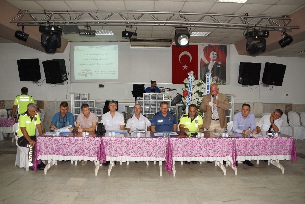 Aydın’da servis şoförleri bilgilendirildi 