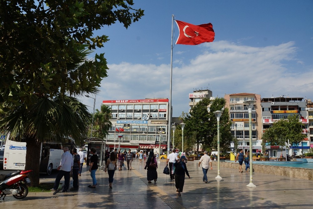 Aydın’da toplantı ve gösteri yürüyüşlerine 15 Mart’a kadar yasak getirildi 