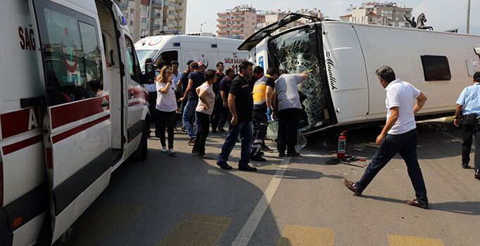 Aydın’da trafik kazası 12 kişi yaralı