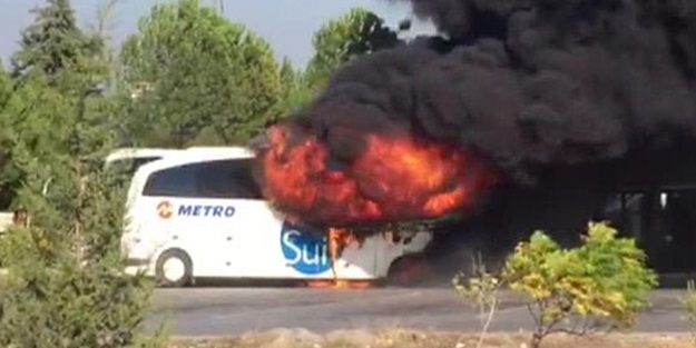 Aydın'da yolcu otobüsü alev alev yandı
