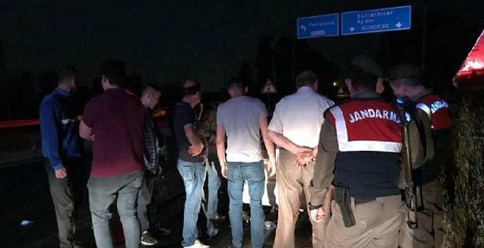 Aydın'da zincirleme kaza: 6 kişi yaralı, 1 dana telef oldu