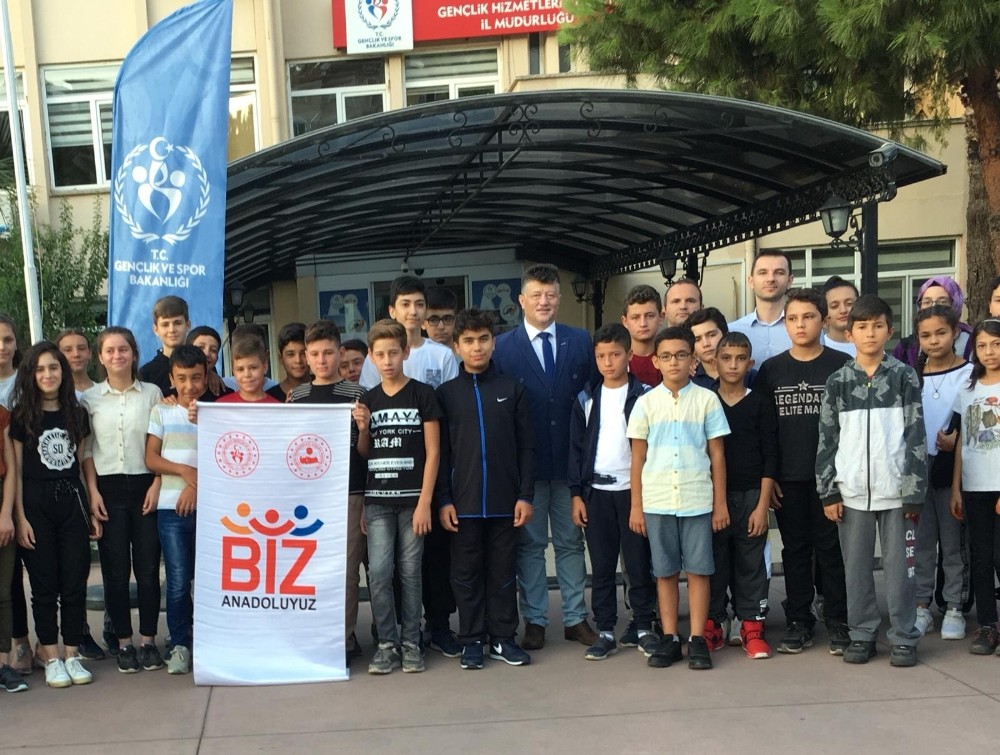 Aydın’dan 40 çocuk Kars’a gitti 