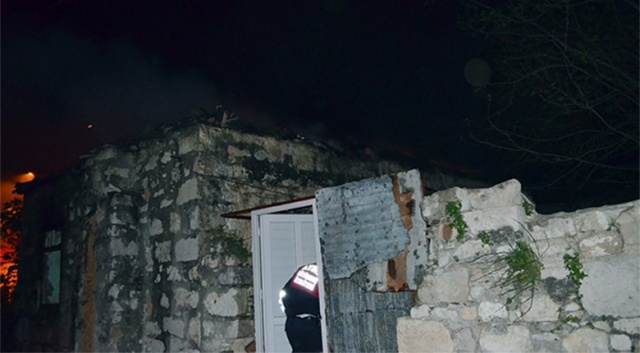 Aydın'ın Didim İlçesindeki yangın korkuttu