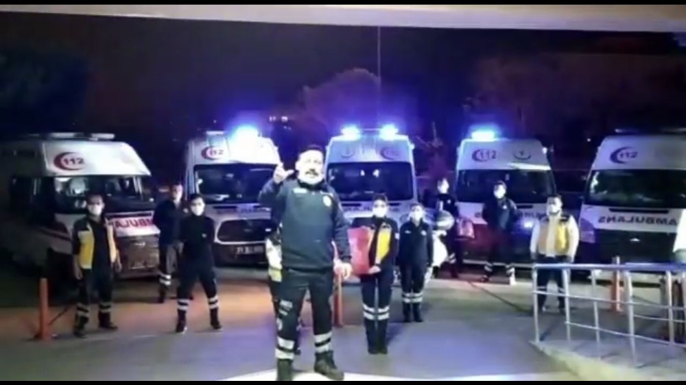 Aydınlı sağlıkçılar ‘Evde Kal’ dedi 