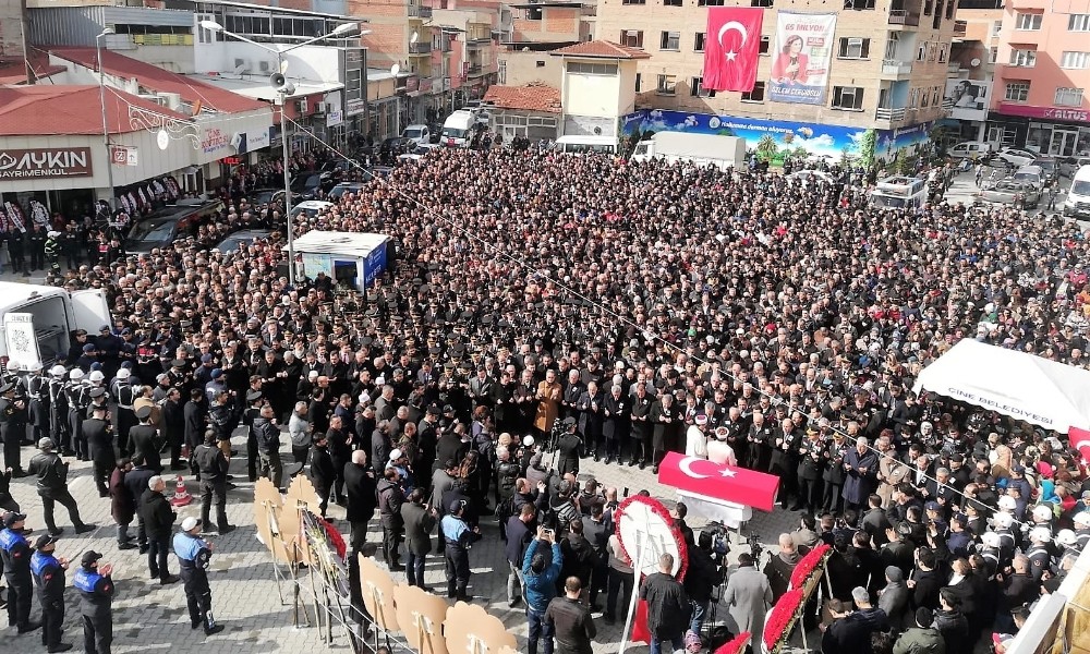 Aydınlı şehit Uzman Çavuşu son yolculuğuna binlerce hemşehrisi uğurladı 