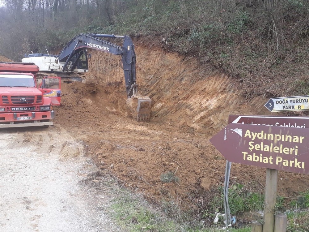 Aydınpınar Şelalelerinin yolu genişletiliyor 