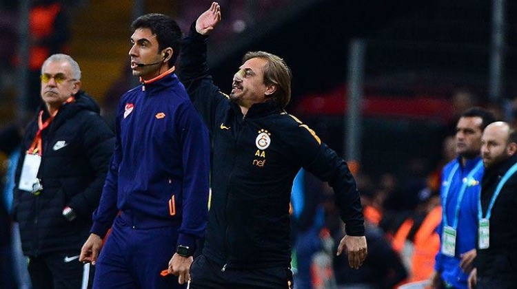 Ayhan Akman'dan Muslera'ya küfür!