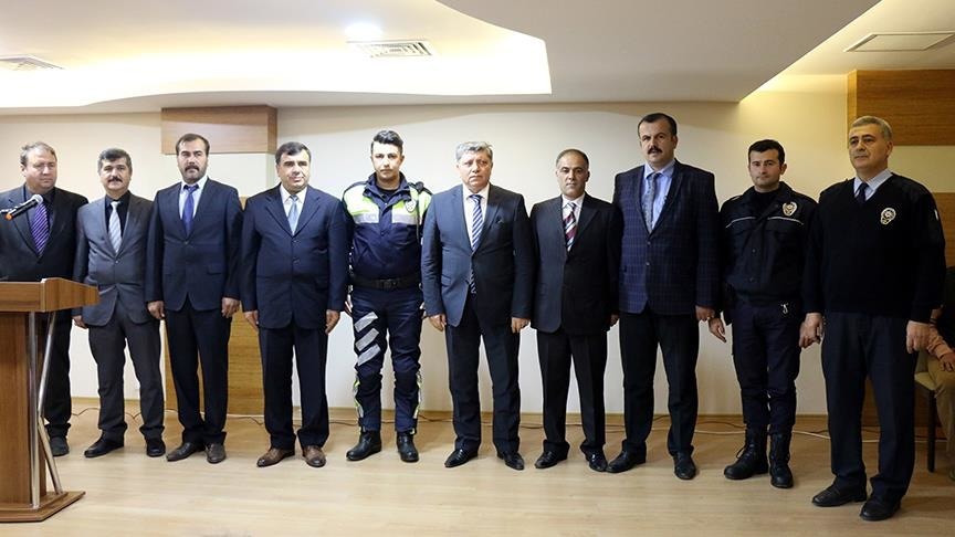 'Ayın polisleri'nden şehit ailelerine anlamlı bağış