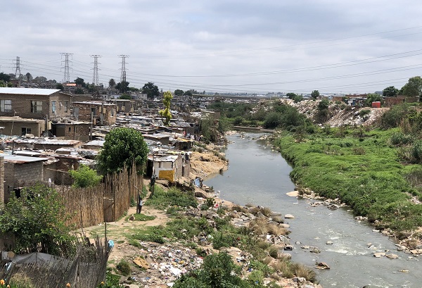 Ayin yapmak için toplanmışlardı 24 kişi sel sularına kapıldı