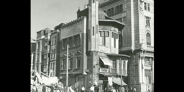 Ayıptan dönülsün! DP döneminde yıkılan Karaköy Camii tekrar inşa edilsin