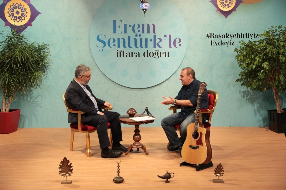 Aykut Kuşkaya ezgileriyle Başakşehir’deydi 