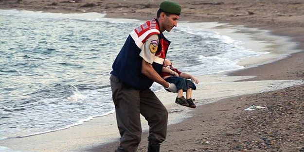 Aylan bebeği taşıyan asker konuştu